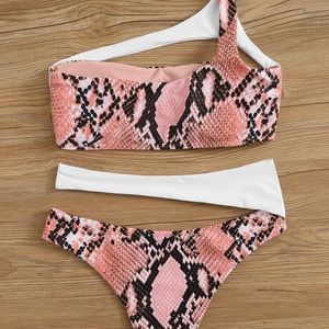 Shein NEVER WORN bikini